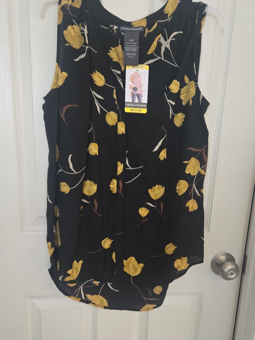 Chelsea & Theodore Black Floral Sleeveless Tulip Print Top